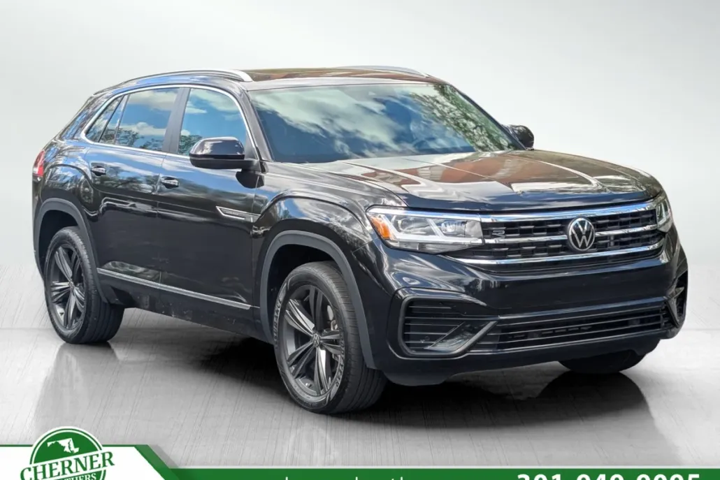 2022 Volkswagen Atlas Cross Sport SE R-Line photo 1