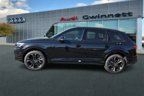 2025 Audi Q7 55 Premium Plus photo 2