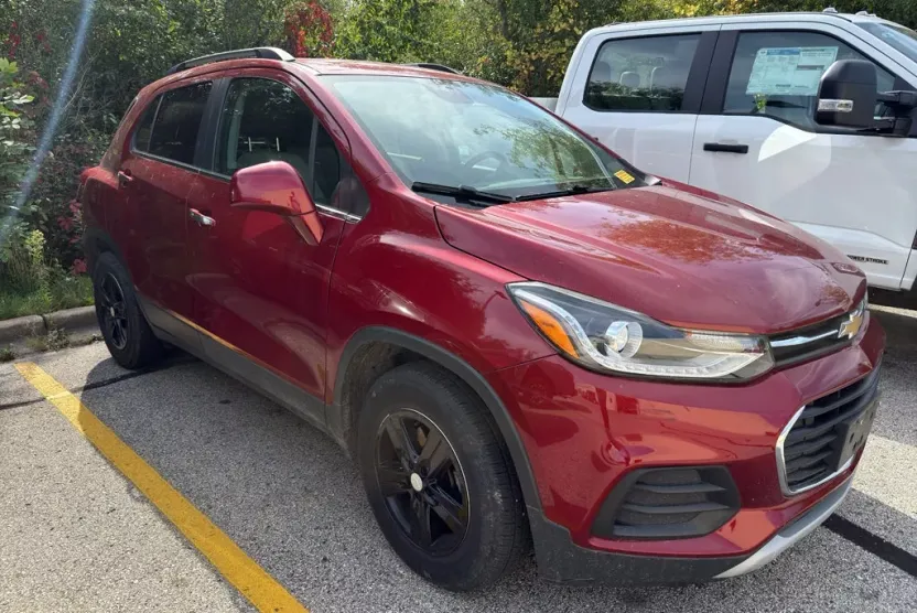 2018 Chevrolet Trax LT photo 1