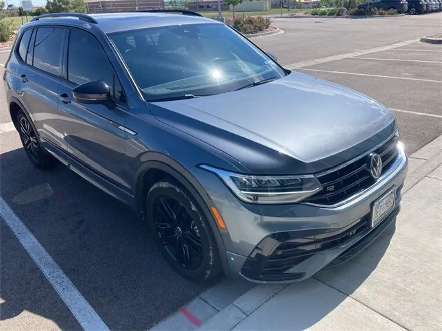 2022 Volkswagen Tiguan SE R-Line Black photo 1