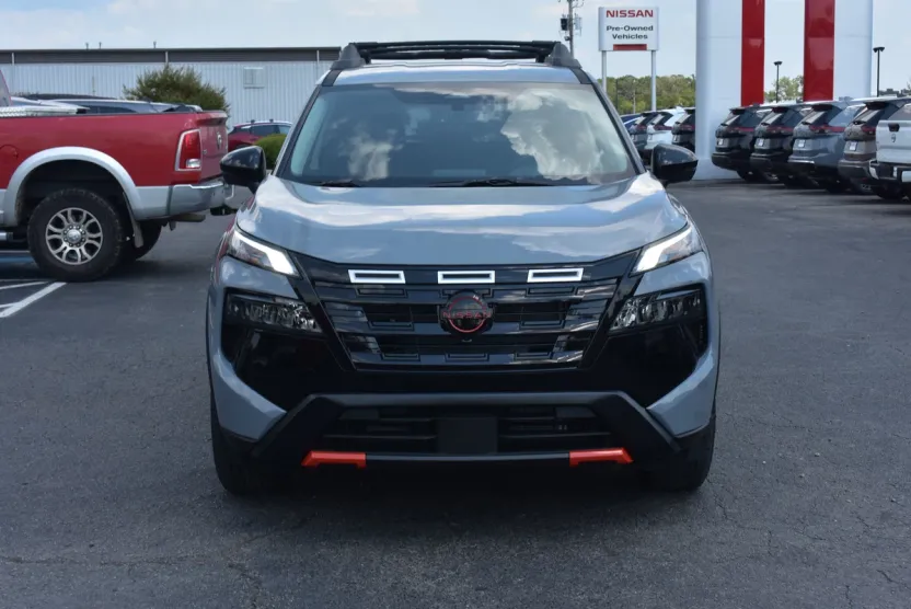 2026 Nissan Rogue SV photo 1