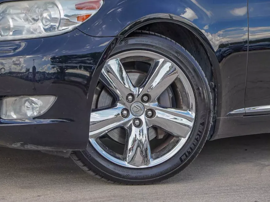 2012 Lexus LS 460 photo 1