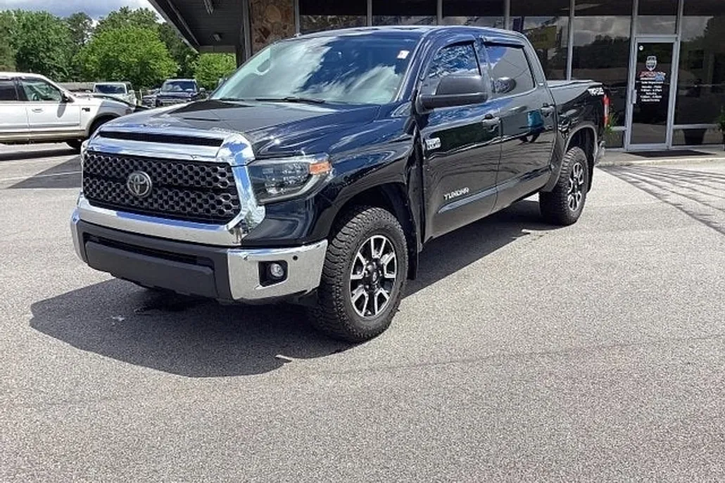 2019 Toyota Tundra SR5 photo 1