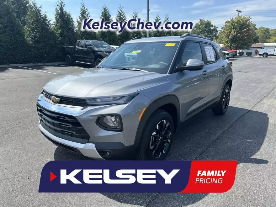 2023 Chevrolet Trailblazer LT photo 1