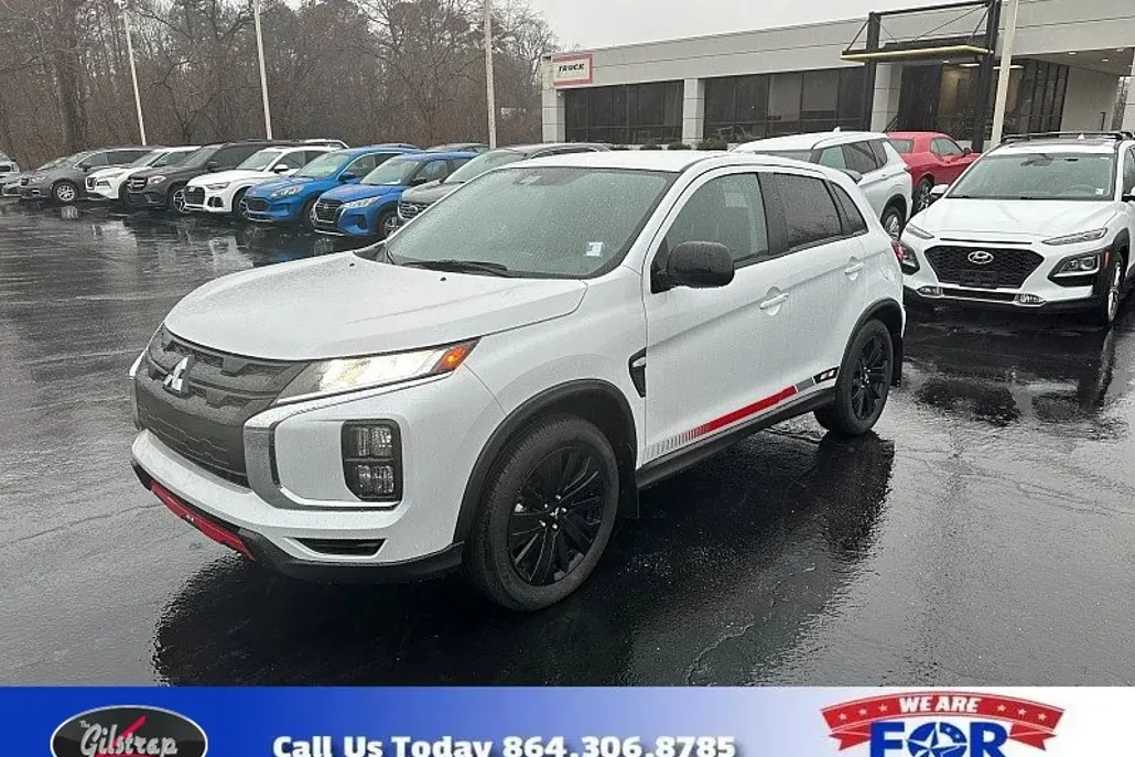 2024 Mitsubishi Outlander Sport photo 1