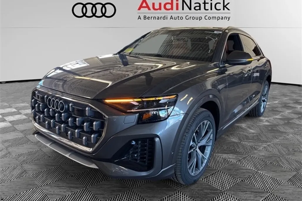 2025 Audi Q8 55 Premium Plus photo 1