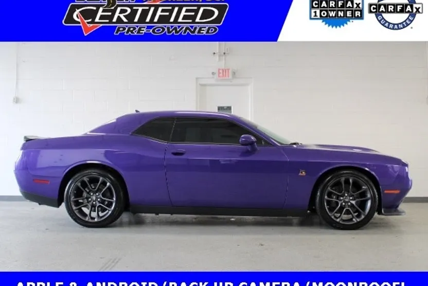 2023 Dodge Challenger R/T Scat Pack photo 1