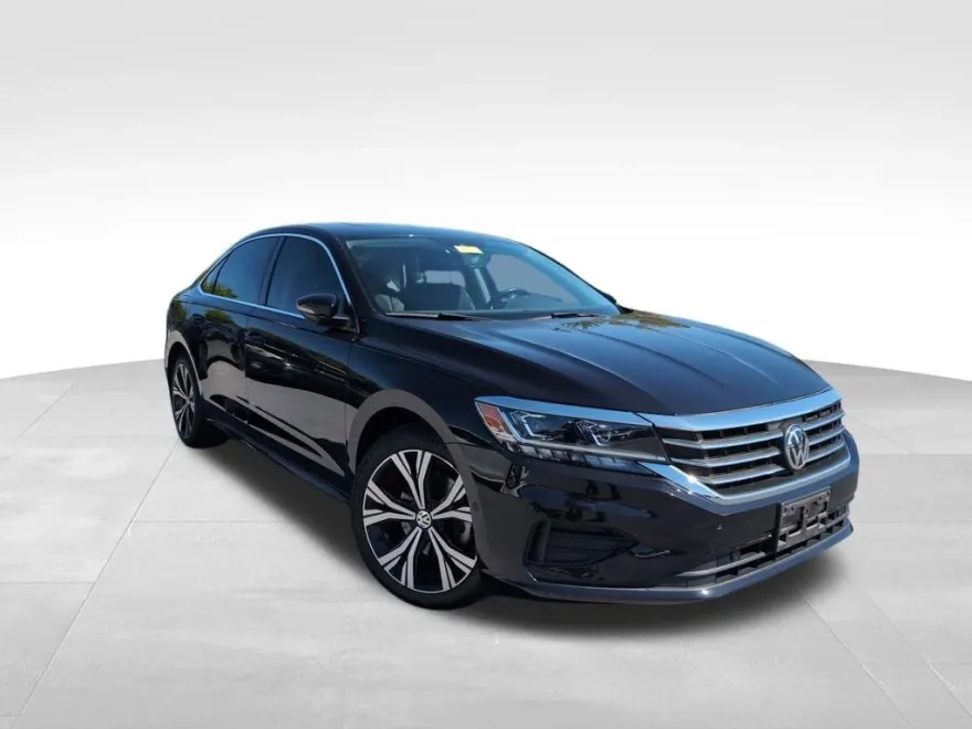 2020 Volkswagen Passat 2.0T SEL photo 1