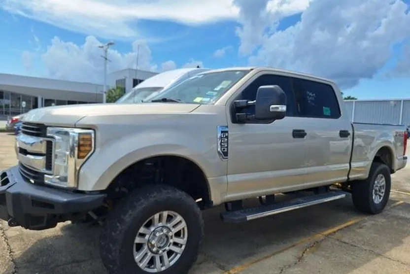 2018 Ford F-250 XLT photo 1