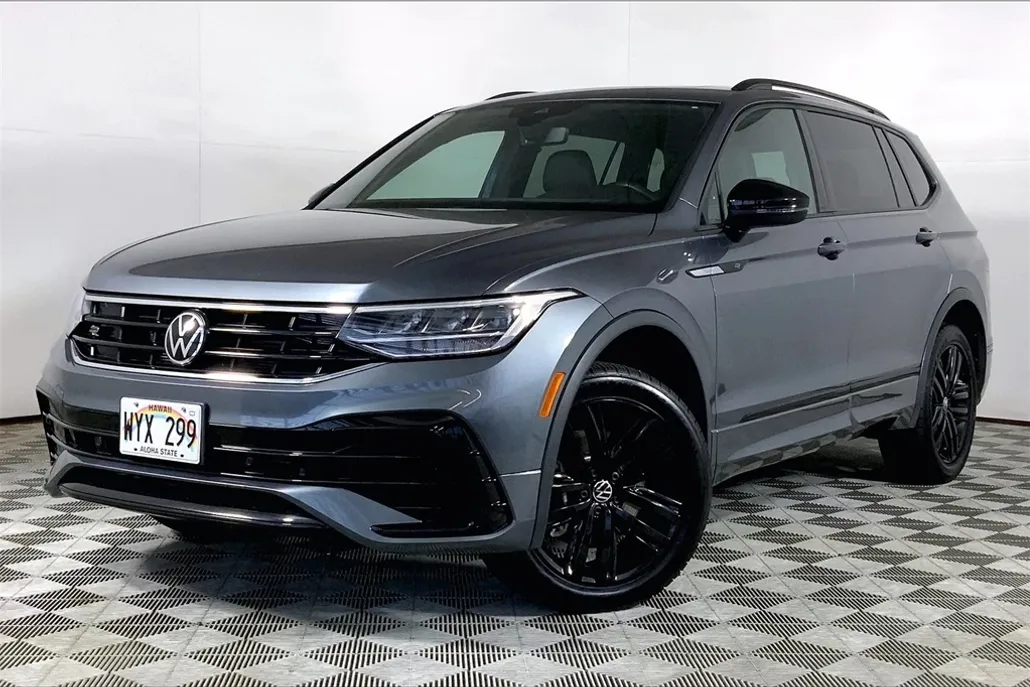 2022 Volkswagen Tiguan SE R-Line Black photo 1
