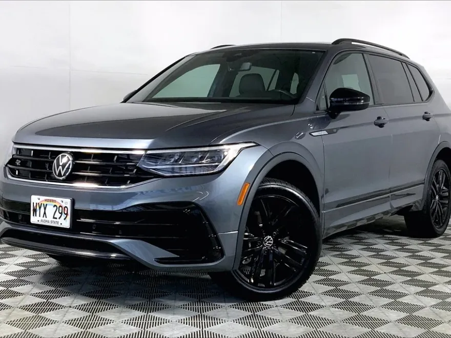 2022 Volkswagen Tiguan SE R-Line Black photo 1