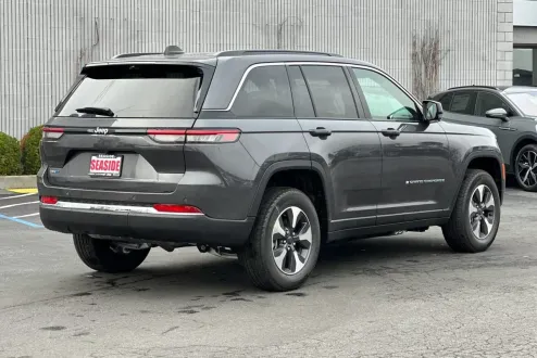 2024 Jeep Cherokee Base 4xe photo 3