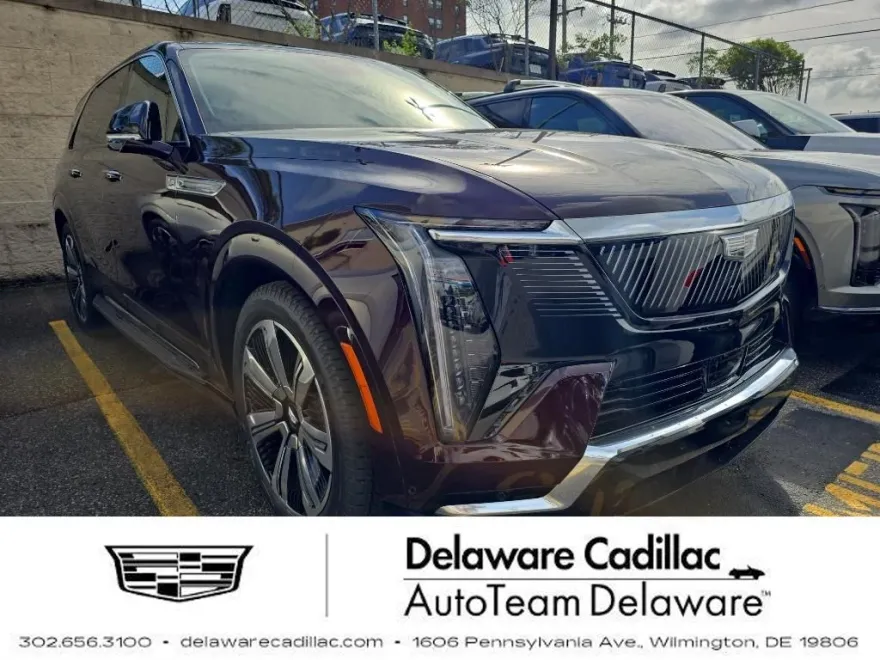 2025 Cadillac Escalade IQ Luxury photo 1
