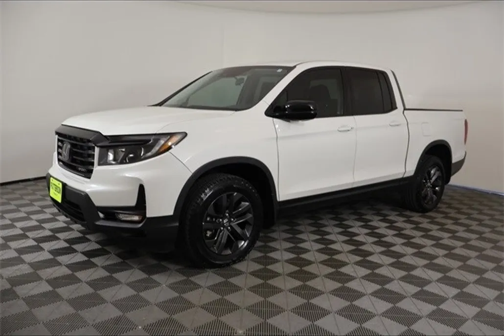 2023 Honda Ridgeline Sport photo 1