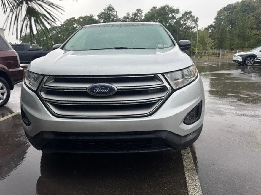 2016 Ford Edge SE photo 1