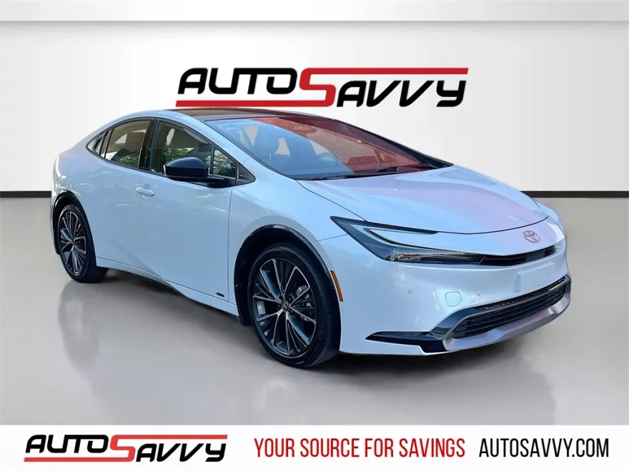 2024 Toyota Prius Limited photo 1