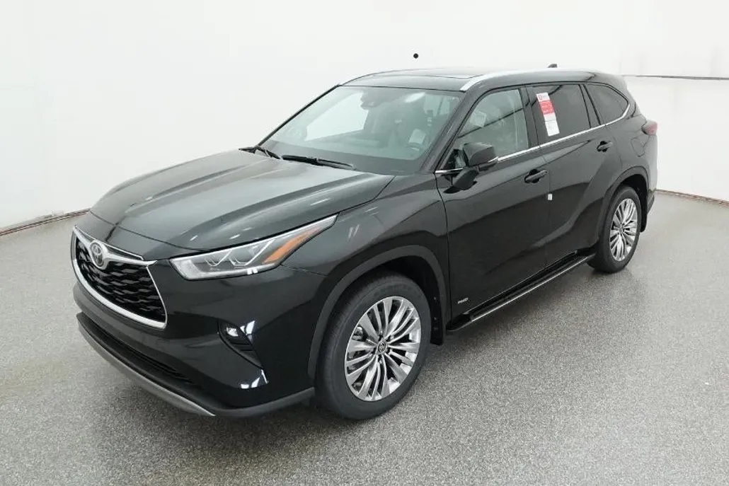 2025 Toyota Highlander Hybrid Platinum photo 1