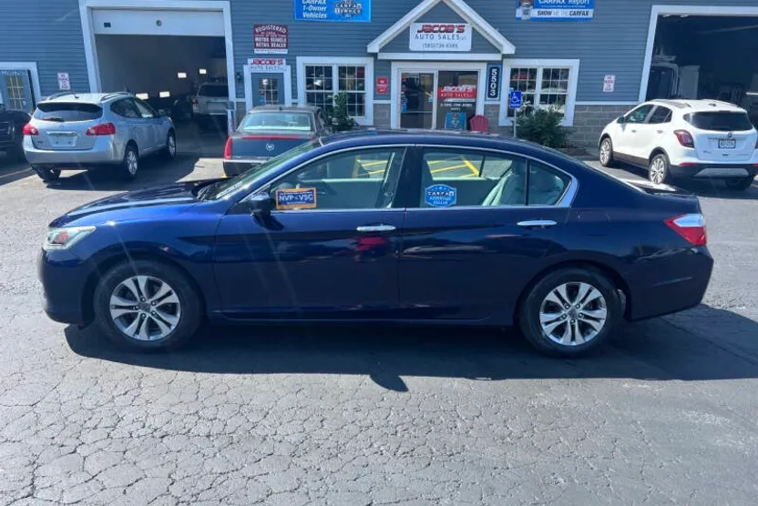 2015 Honda Accord LX photo 1