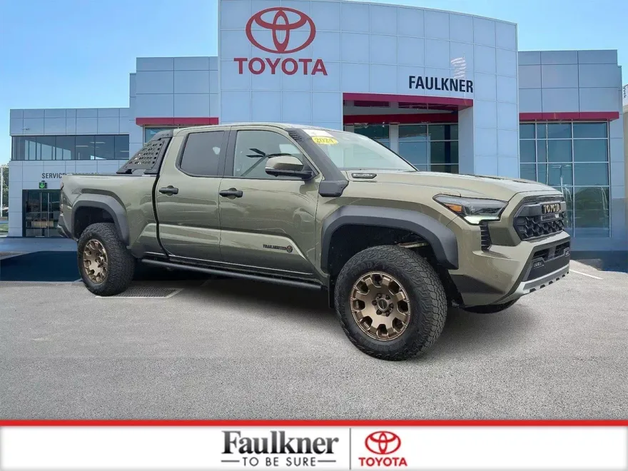 2024 Toyota Tacoma Trailhunter photo 1