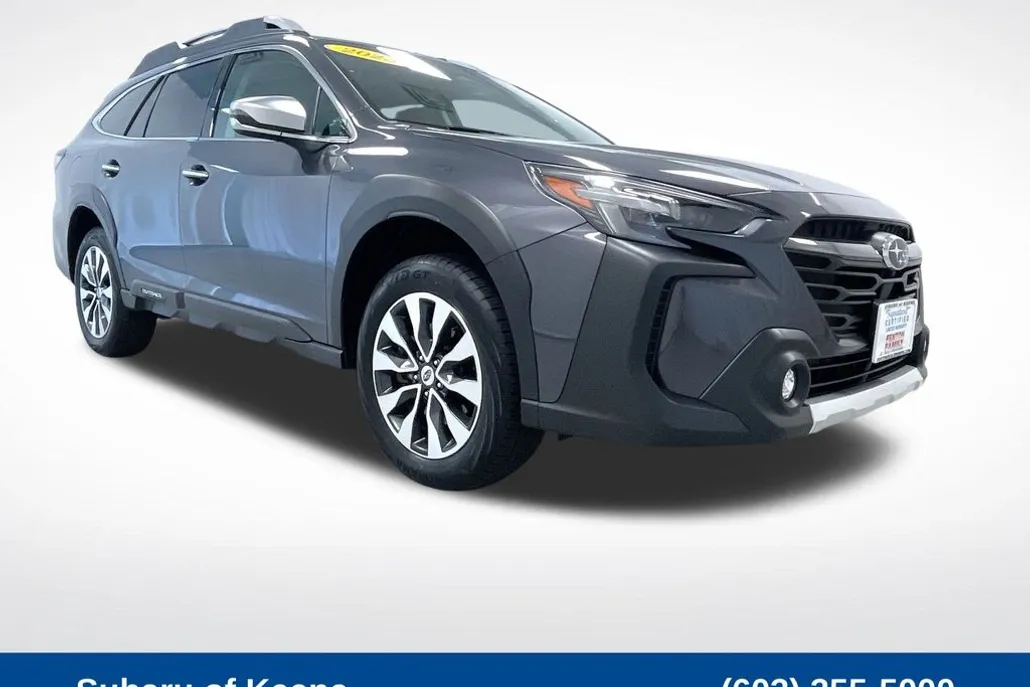 2023 Subaru Outback Touring photo 1