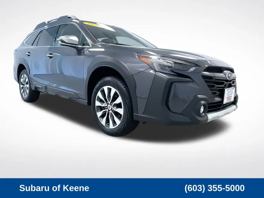 2023 Subaru Outback Touring photo 1