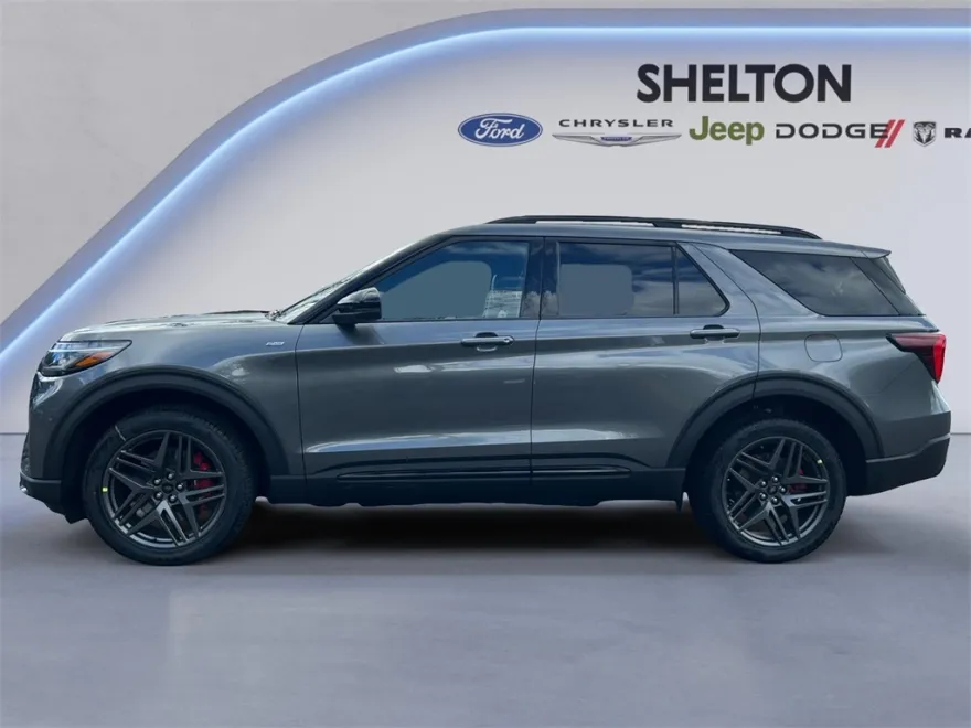 2025 Ford Explorer ST-Line photo 1
