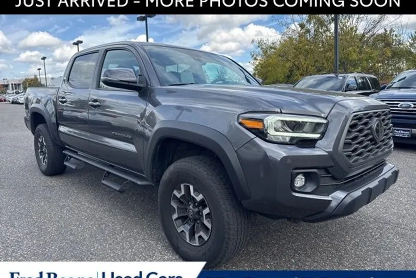 2020 Toyota Tacoma TRD Off-Road V6 photo 1