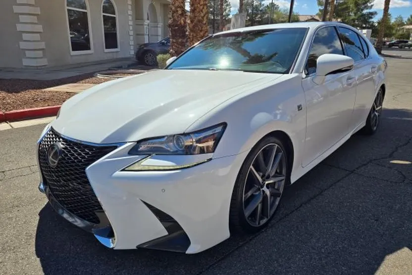 2017 Lexus GS 450h 200t photo 1