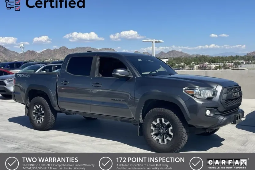 2021 Toyota Tacoma TRD Off-Road photo 1