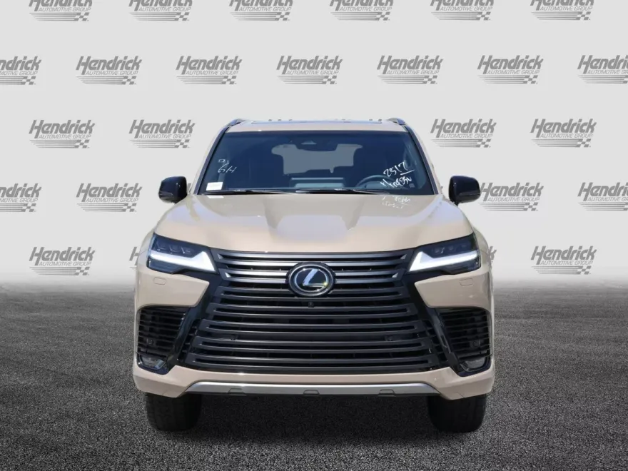 2025 Lexus LX photo 1