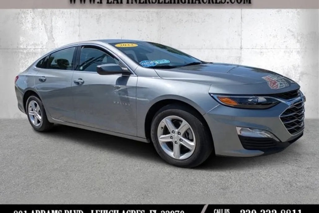 2023 Chevrolet Malibu 1LT photo 1