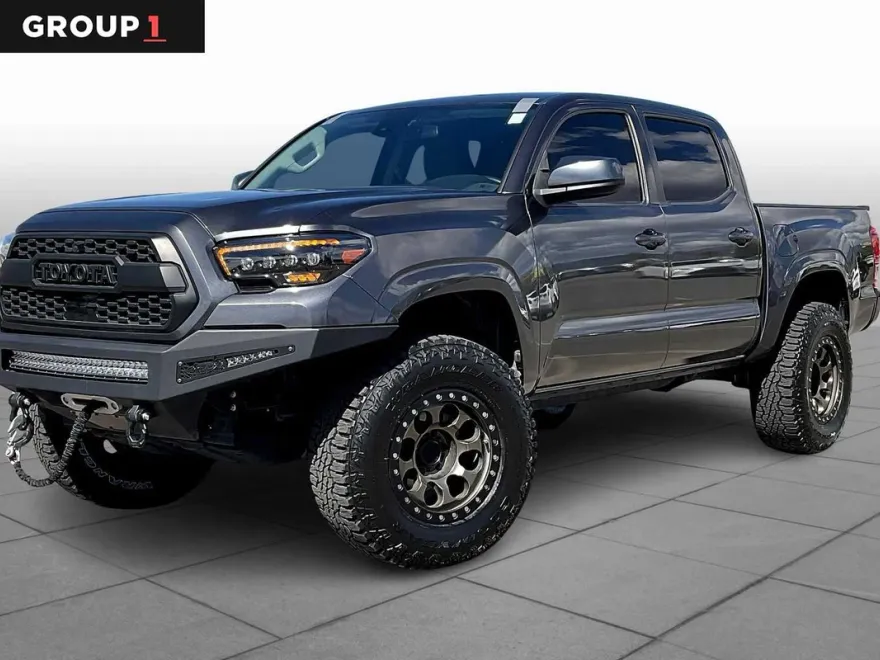 2019 Toyota Tacoma SR 4x4 photo 1