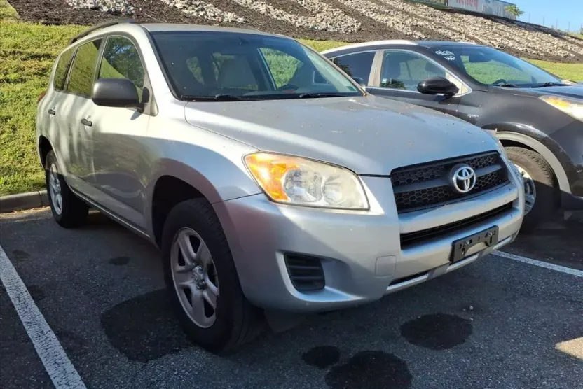 2011 Toyota RAV4 Base photo 1