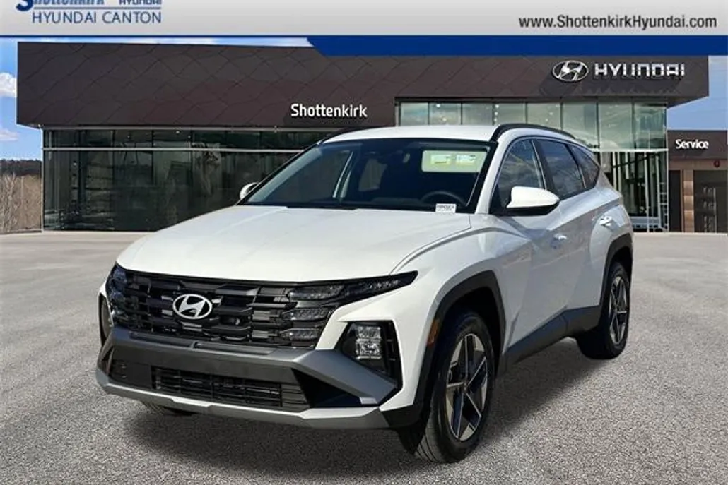 2025 Hyundai Tucson SEL photo 1