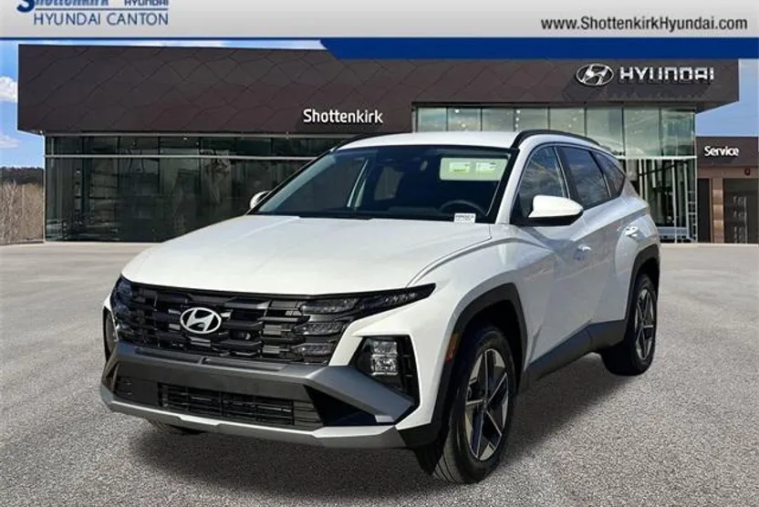 2025 Hyundai Tucson SEL photo 1