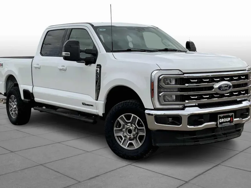 2024 Ford F-250 Lariat photo 1