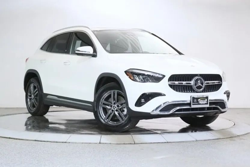 2025 Mercedes Benz GLA 250 4MATIC photo 1