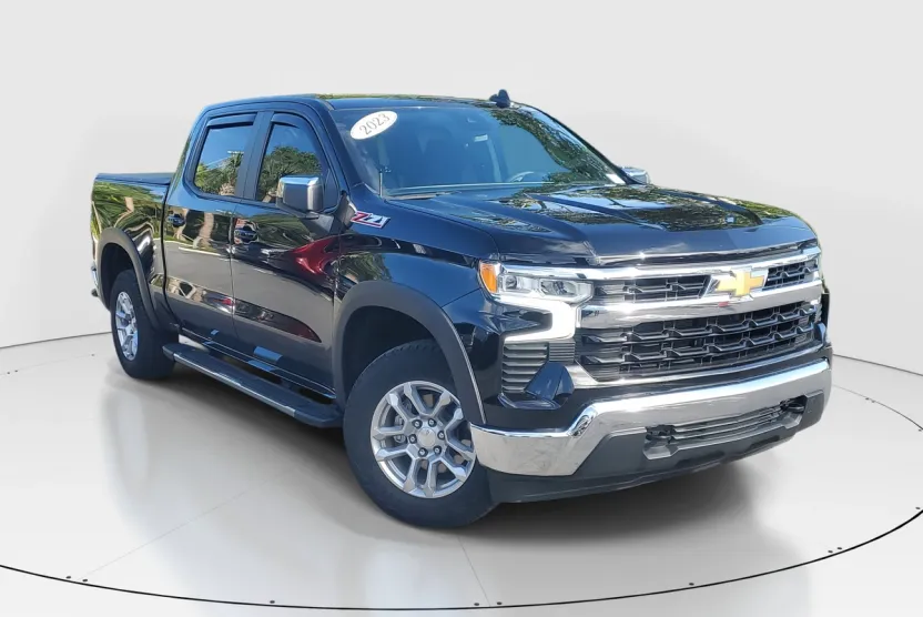 2023 Chevrolet Silverado 1500 LT photo 1