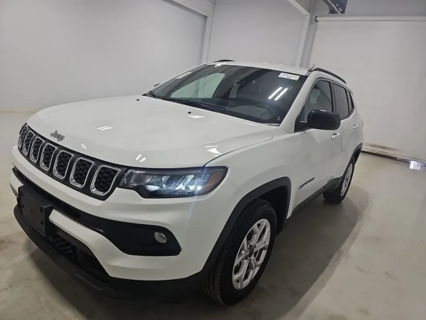 2025 Jeep Compass Latitude photo 1