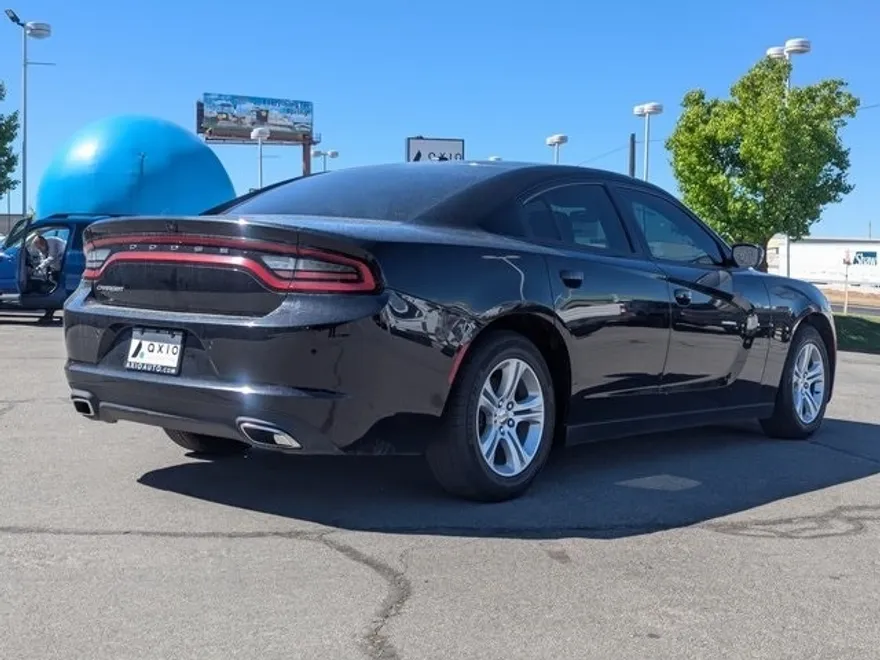 2020 Dodge Charger SXT photo 1