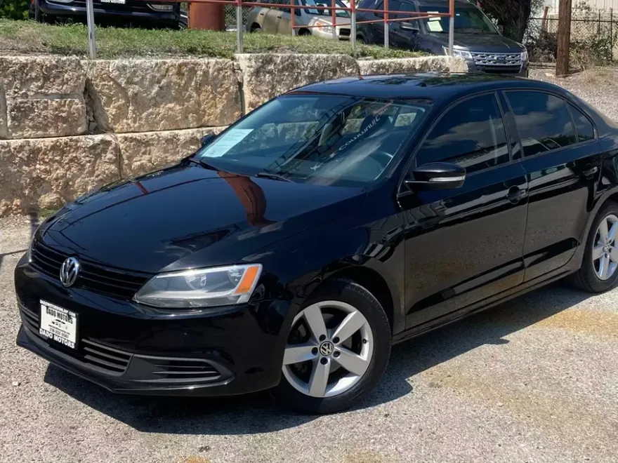 2012 Volkswagen Jetta TDI photo 1