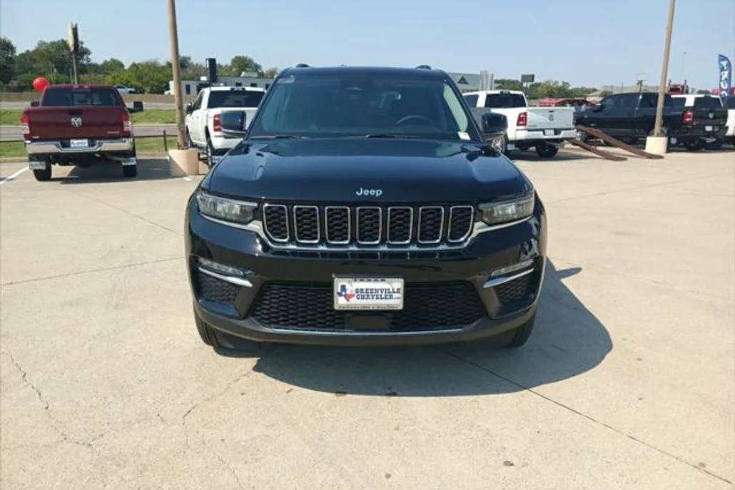 2023 Jeep Grand Cherokee Limited photo 1