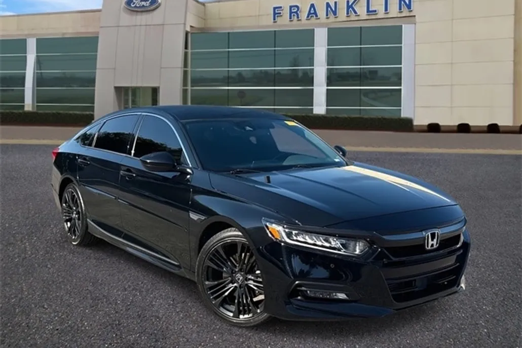 2018 Honda Accord Sport photo 1