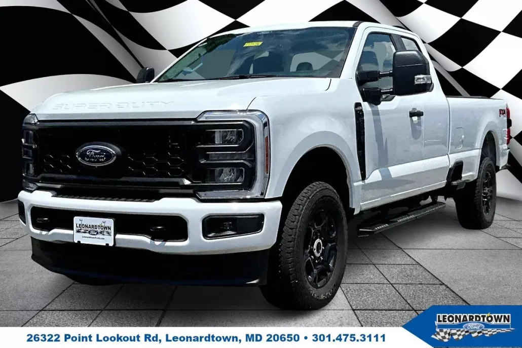 2025 Ford F-350 XL photo 1