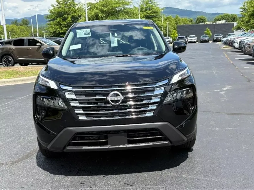 2025 Nissan Rogue SV photo 1