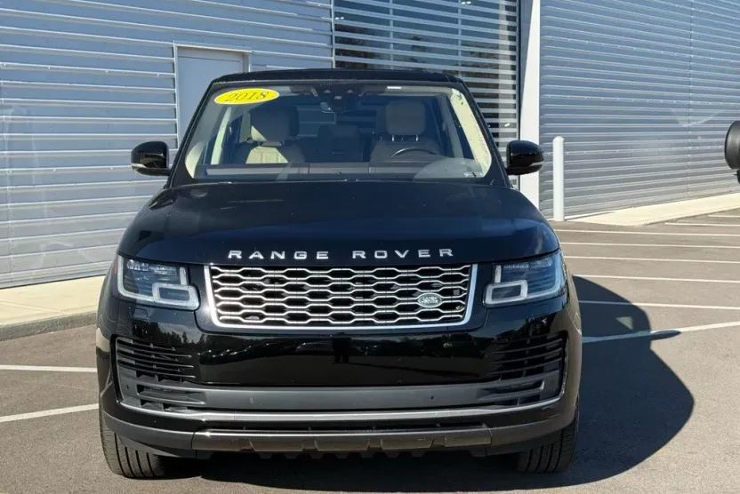 2018 Land Rover Range Rover SuperCharged HSE photo 1