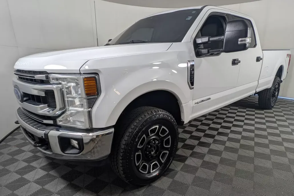 2022 Ford F-350 XLT photo 1