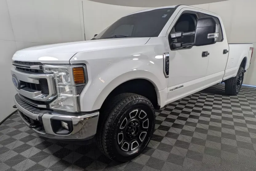 2022 Ford F-350 XLT photo 1