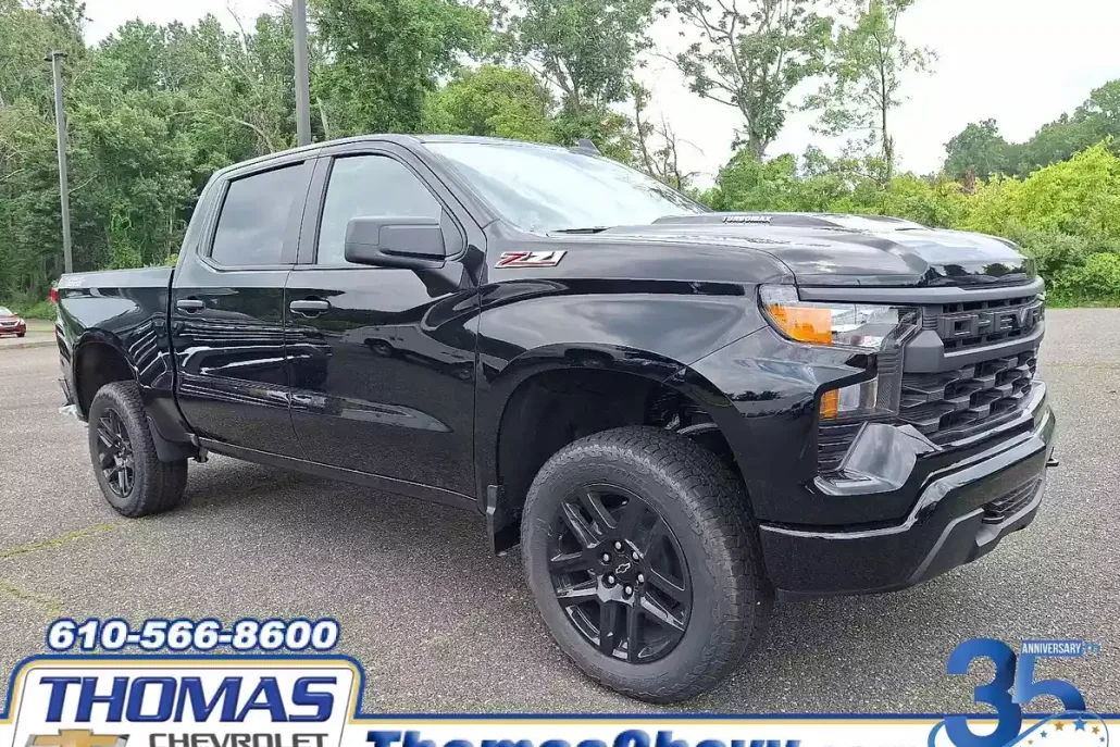 2025 Chevrolet Silverado 1500 Custom Trail Boss photo 1