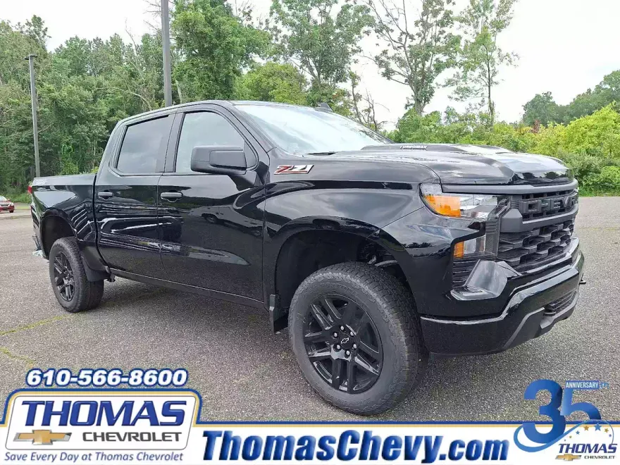 2025 Chevrolet Silverado 1500 Custom Trail Boss photo 1